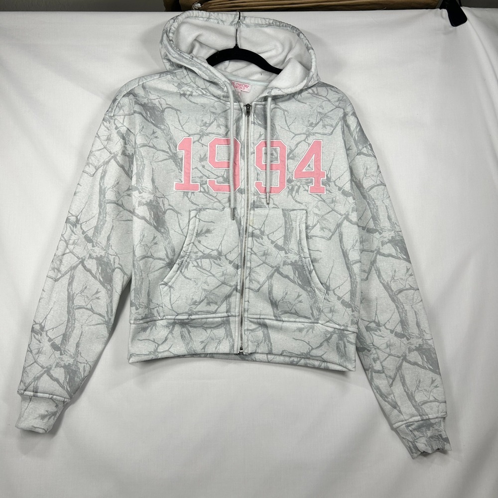 Love Theory Essentials Gray Branch Camo 1994 Applique Zip Hoodie – Size Small
